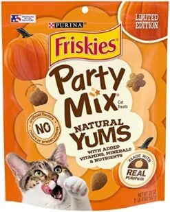 Purina Friskies Made In USA Facilities Cat Treats, Party Mix Original Crunch - 30 Oz. Pouch -Pet Products Shop 51oxPvr9wiL. AC